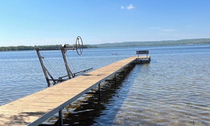 Petoskey Casa | Beautiful modern Petoskey home with lake frontage, dock and boat slip.