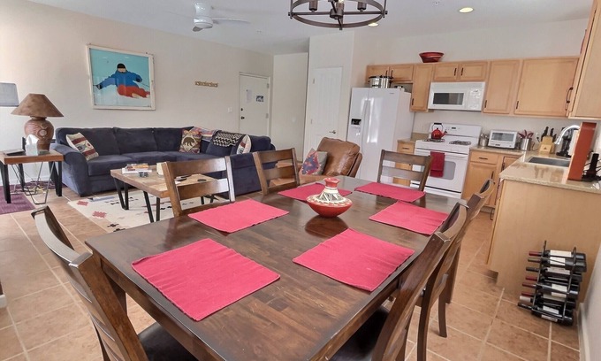 Taos Ski Valley Condominio | Beautiful Mountain Top Two-Bedroom