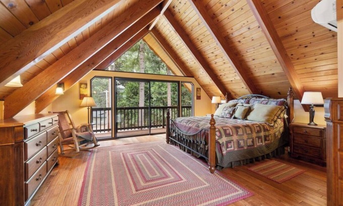 Placerville Chalet De Esquí | Beautiful Mountain Chalet- Sierra Tahoe Area