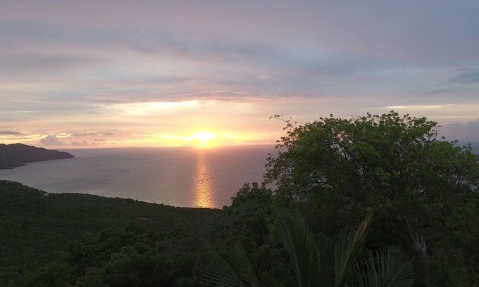 Estate Belvedere Cabaña | Hermosa cabaña en la cima de la montaña con una hermosa vista del mar Caribe