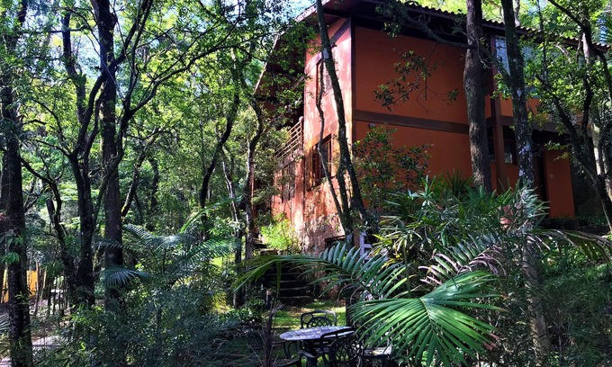 Atibaia Casa | Hermosa casa de montaña en la comunidad cerrada cerca de la capital de SP.