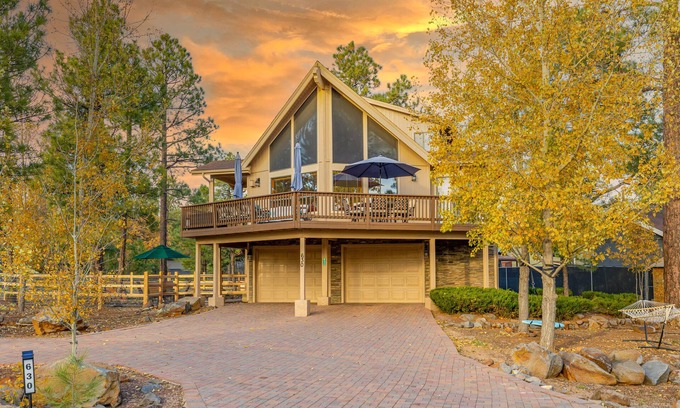 Munds Park Cabina | Beautiful Mountain Lodge nestled in the Ponderosa Pines of Munds Park