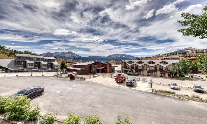 Crested Butte Apartamento | Beautiful Mountain View Condo