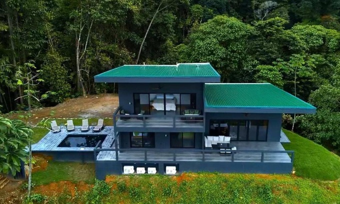 Ballena Casa | Beautiful new home with wrap around views of the ocean and two waterfalls