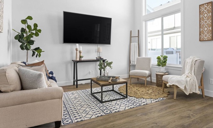 Vineyard Casa | Beautiful New Townhome in Vineyard!