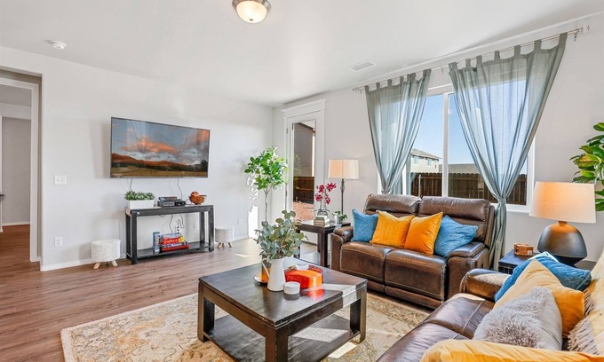 Bellemont Casa | Beautiful, Newly Built Home with Central A/C !