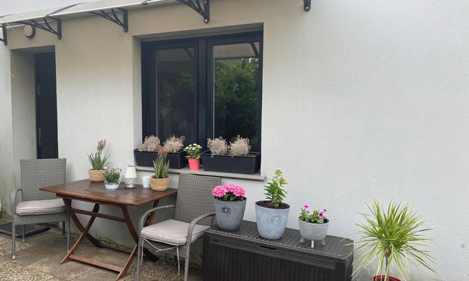 Wermelskirchen Apartamento | Beautiful, newly renovated apartment with terrace, 2 min. to the highway
