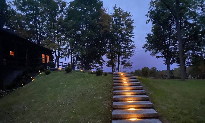 Kerhonkson Cabina | Beautiful newly Renovated Cabin/Lodge on Creek