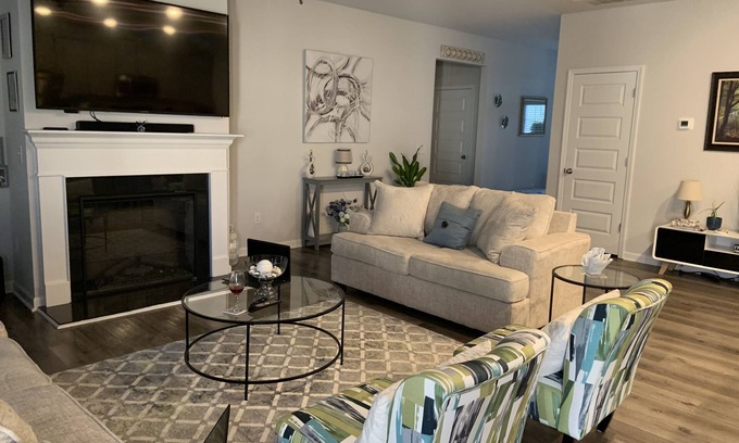 Calhoun Casa | Beautiful North Ga. Home Has All The Southern Charm You're Looking For.