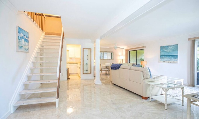 Palm River Estates Casa | Hermoso North Naples Condo minutos a las playas!