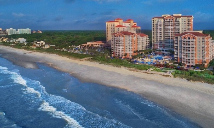 Myrtle Beach Complejo | Beautiful Ocean View 2-bedroom Villa with resort amenities