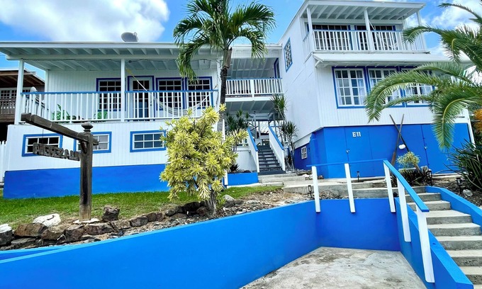 Culebra Pueblo Casa | Beautiful ocean view 4-bedroom house with AC in the island of Culebra PR