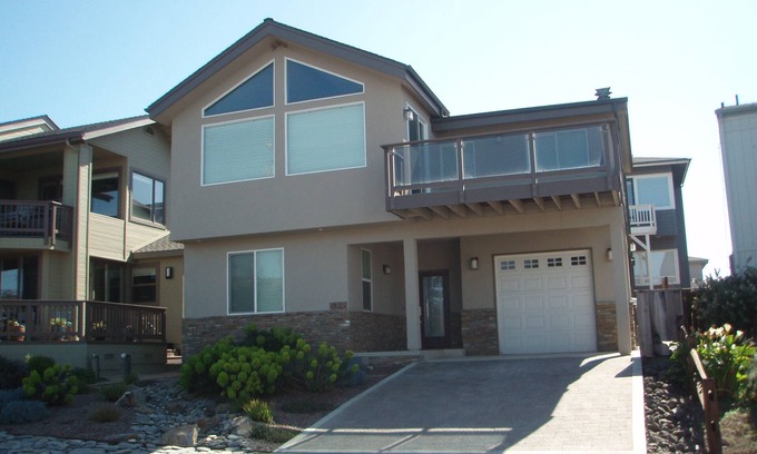 Park Hill Casa | Beautiful Ocean View, just down from Shamel Park