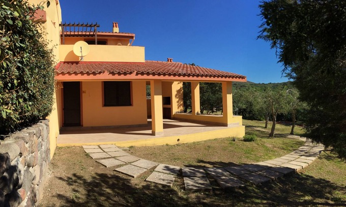 Sant'Antioco Apartamento | Hermoso apartamento de una habitación cerca del mar
