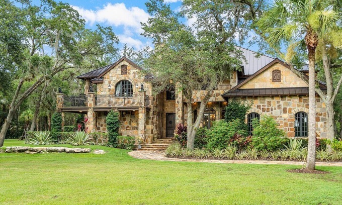 White City Otro | Beautiful one of a kind home & estate! You will feel like you are in Tuscany!