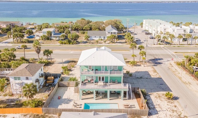 Villa Segunda Casa | Beautiful Open Concept Home with Private Pool-Steps the Beach!