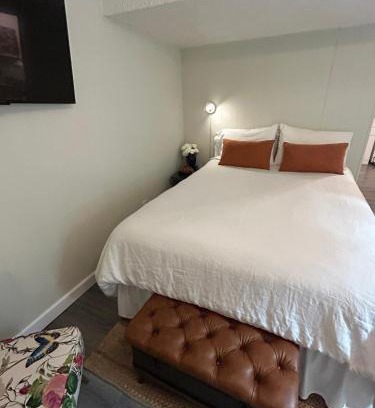South Park Casa | Beautiful & peaceful studio with private entrance