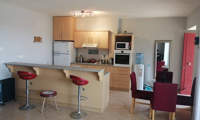 Bouvet Island Apartamento | Beautiful Penthouse Apartment with Sea and Mountain Views