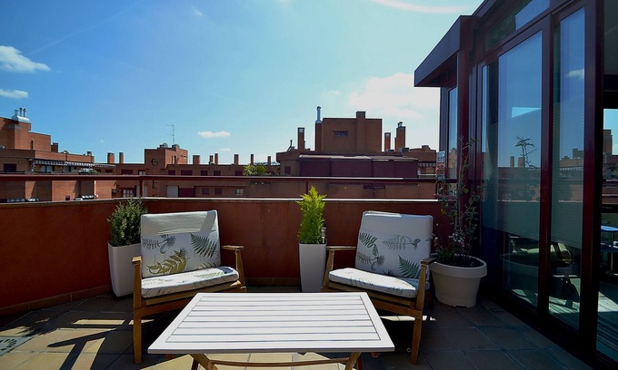 Villaverde Apartamento | Ático con gran terraza a 10 minutos del centro de Madrid en transporte público