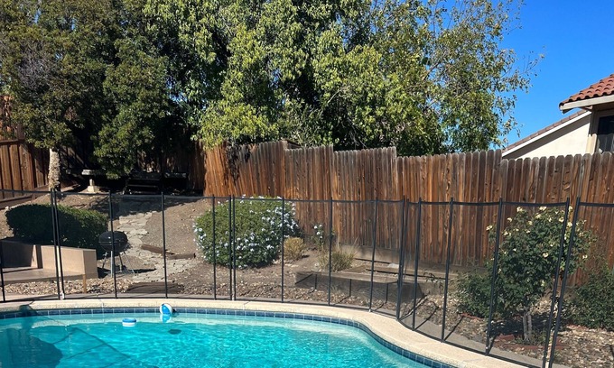 Antioch Casa | Beautiful Pool House W/3 bedroom