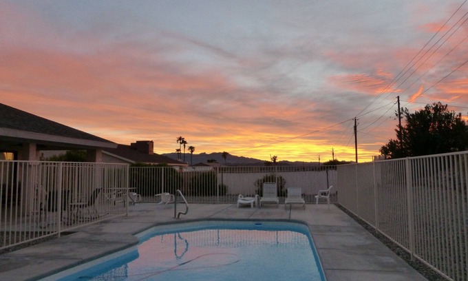 Lake Havasu City Casa | Hermosa casa de piscina - Ubicación central