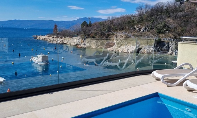 Zurkovo Villa | Hermosa villa en la playa por 8