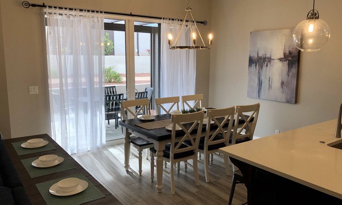 Ivins Casa | Beautiful Poolside Townhome at Ocotillo Springs in Santa Clara