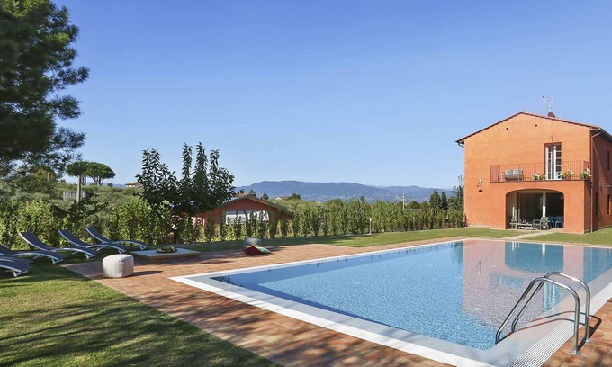 Colle di Compito Villa | Estupenda casa de vacaciones privada con A/C, WIFI, piscina privada, TV, balcón, cerca de Lucca