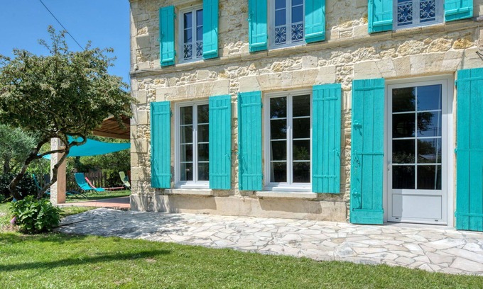Naujac-Sur-Mer Villa | Preciosa casa de vacaciones privada con WIFI, TV, terraza, mascotas permitida y aparcamiento