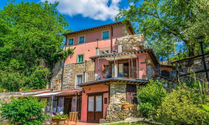 Loro Ciuffenna Casa | Casa de vacaciones privada con WIFI, piscina privada, TV, terraza, mascotas permitida, aparcamiento