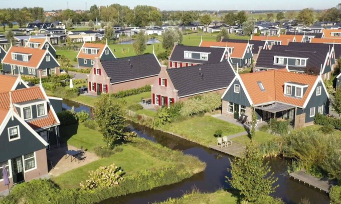 West-Graftdijk Casa | Preciosa casa de vacaciones privada para 4 personas con WIFI, TV, terraza y aparcamiento