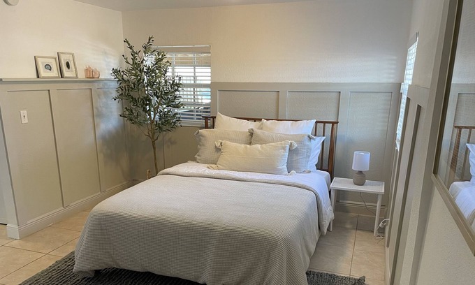 Southwest Cabaña | Beautiful Private Costal Cottage -10 minutes from prestigious beaches & downtown