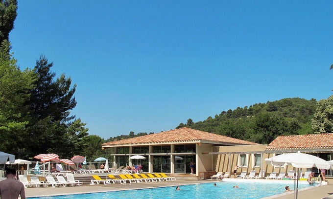 Greoux-les-Bains Casa | Beautiful private villa for 4 people with WIFI, pool, TV, terrace, pets allowed and parking