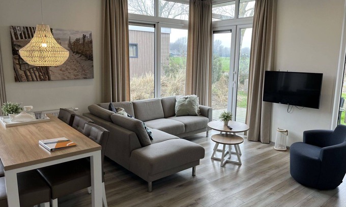 Municipality of Hellevoetsluis Casa | Maravillosa casa de vacaciones privada para 6 personas con WIFI, TV y terraza