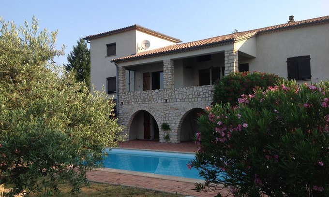 Lagorce Casa | Hermosa propiedad privada y tranquila, 2 apartamentos, piscina grande