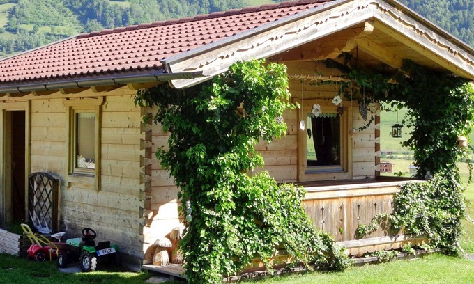 Niedernsill Casa | Estupenda casa de vacaciones privada para 5 personas con WIFI, TV y aparcamiento