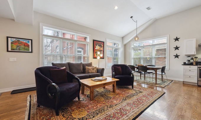 Whittier Casa | Hermosa casa de transporte privado, corazón de Denver, tranquila pero cerca de todo