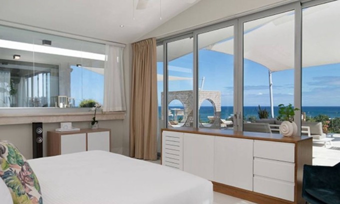 Cofresi Complejo | Hermoso Penthouse de 3 dormitorios privado (V. I.P)