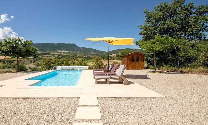 Sainte-Jalle Casa | Casa de vacaciones privada con piscina privada, WIFI, TV, terraza, mascotas permitida, aparcamiento