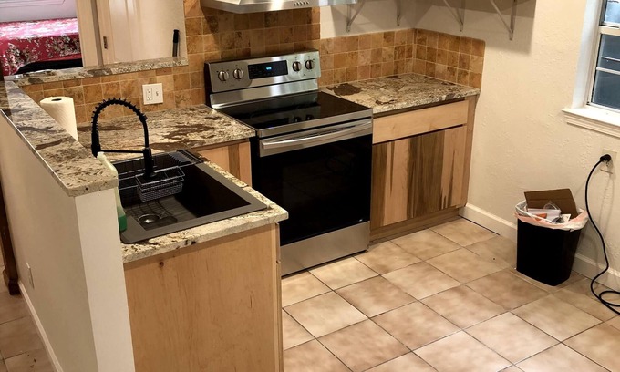 Fairgrounds Casa | Beautiful Private House Near the Fairgrounds/Jazzfest, hospitals. Pet friendly.