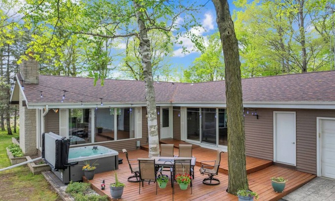 Plymouth Casa | Gorgeous private home hidden in the woods. Can sleep 11 guests