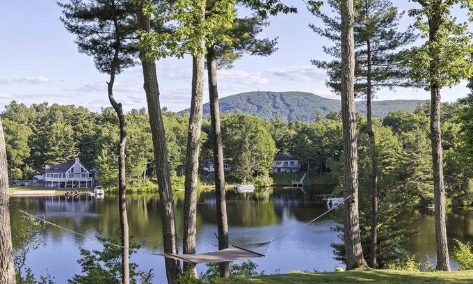Westminster Casa | Beautiful Private Lakehouse & Infinity Pool Next To Wachusett & Great Wolf Lodge