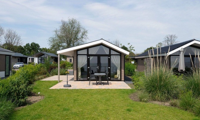Enkhuizen Casa | Preciosa casa de vacaciones privada para 4 personas con WIFI, TV, terraza y aparcamiento