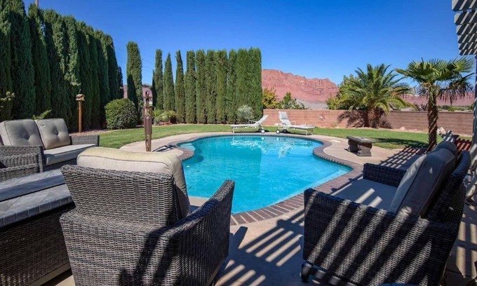Ivins Casa | Beautiful, private outdoor oasis in sunny St George.