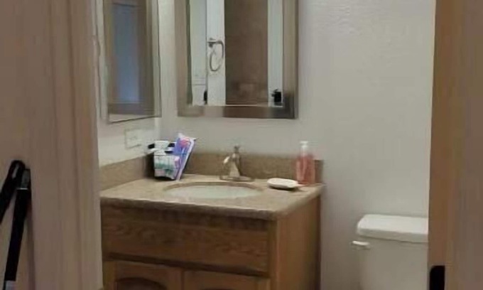 Foothills Casa | Beautiful private room, garden!