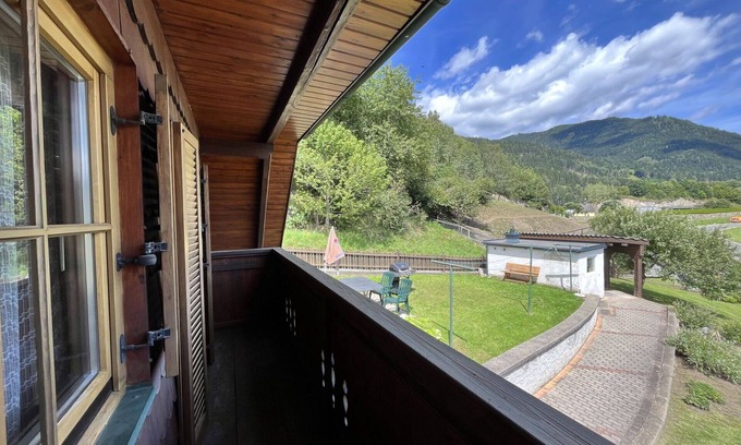 Niederwolz Casa | Preciosa casa de vacaciones privada con WIFI, TV, terraza, mascotas permitida y aparcamiento