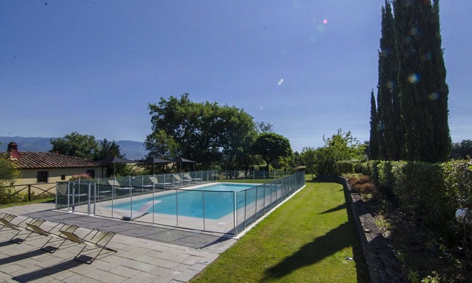 Terranuova Bracciolini Villa | Preciosa casa de vacaciones privada con WIFI, piscina privada, A/C, bañera de hidromasaje, TV