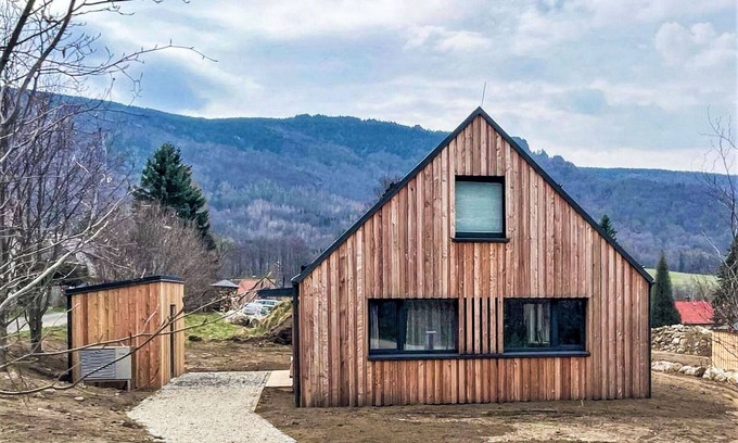 Bily Potok Villa | Maravillosa casa de vacaciones privada para 10 personas con WIFI, TV, terraza y mascotas permitida