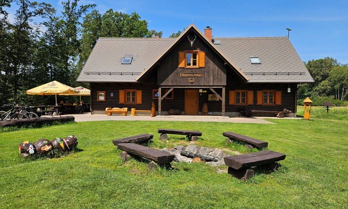 Byst Villa | Maravillosa casa de vacaciones privada con WIFI, TV, mascotas permitida y aparcamiento