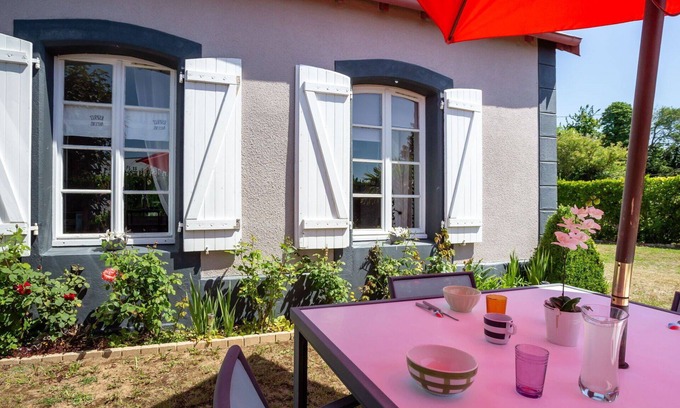 Champeaux Casa | Preciosa casa de vacaciones privada para 4 personas con TV y terraza